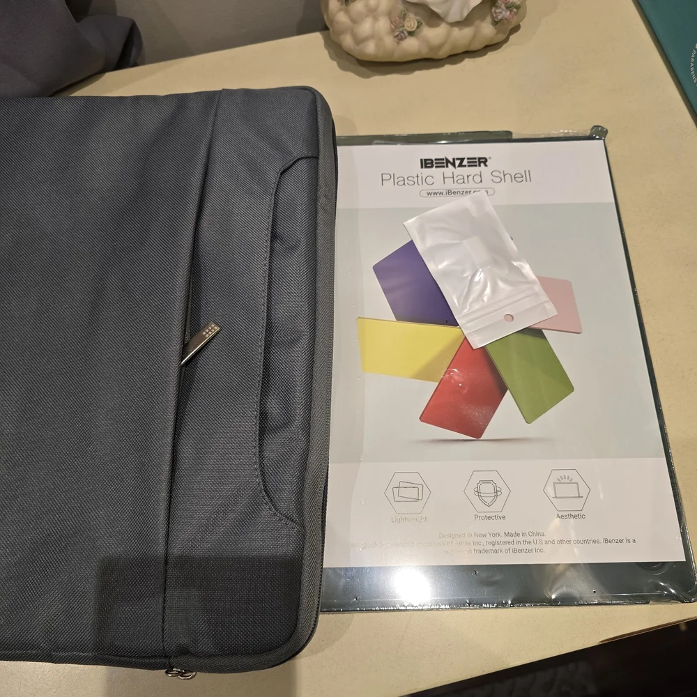 Benzer Gray Laptop Sleeve